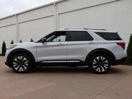 SPACE WHITE METALLIC 2025 Ford Explorer Platinum