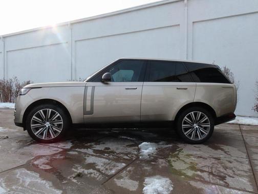 2023 Land Rover Range Rover P400 SE