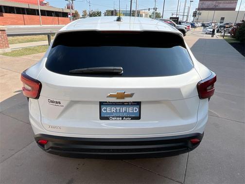 2024 Chevrolet Trax LS