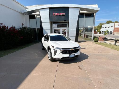 2024 Chevrolet Trax LS