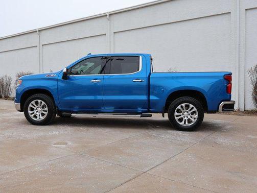 Glacier Blue Metallic 2022 Chevrolet Silverado 1500 LTZ