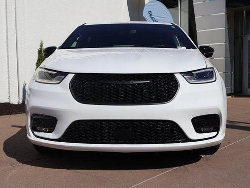 Bright White Clearcoat 2024 Chrysler Pacifica Hybrid S Appearance Pkg
