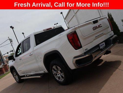 Summit White 2025 GMC Sierra 1500 SLT