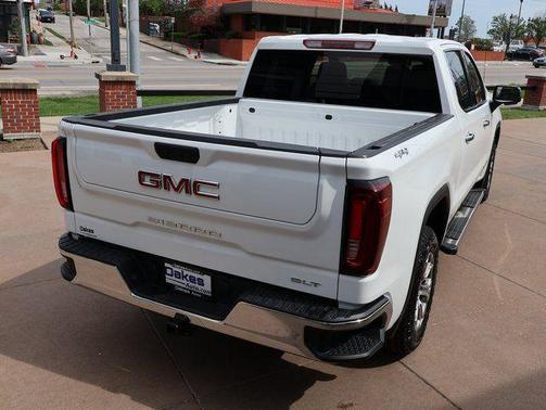 Summit White 2025 GMC Sierra 1500 SLT