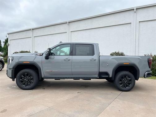 2025 GMC Sierra 2500 AT4