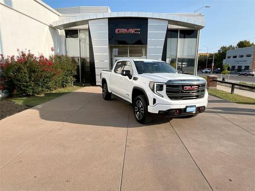 2023 GMC Sierra 1500 AT4