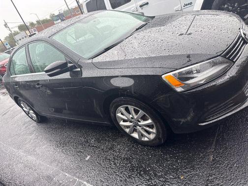 Black Uni 2014 Volkswagen Jetta Auto SE w/Connectivity