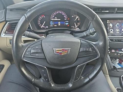 2019 Cadillac XT5 Premium Luxury