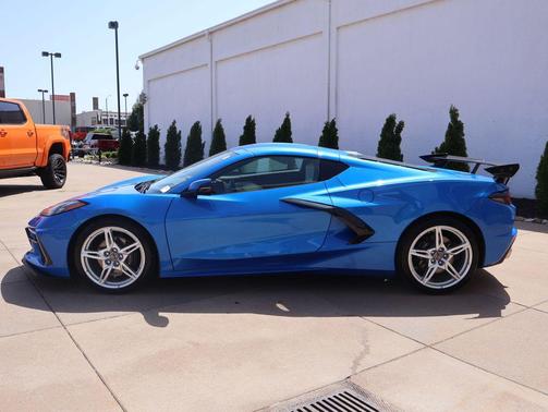 Riptide Blue Metallic 2025 Chevrolet Corvette Stingray w/2LT