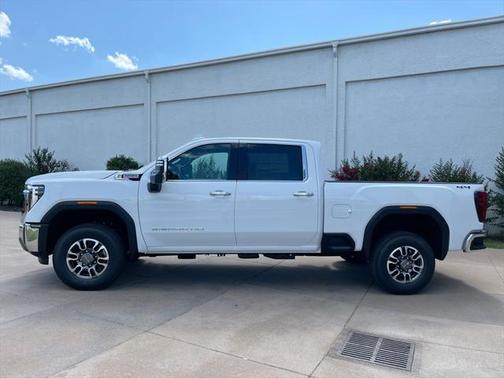 2025 GMC Sierra 2500 SLT