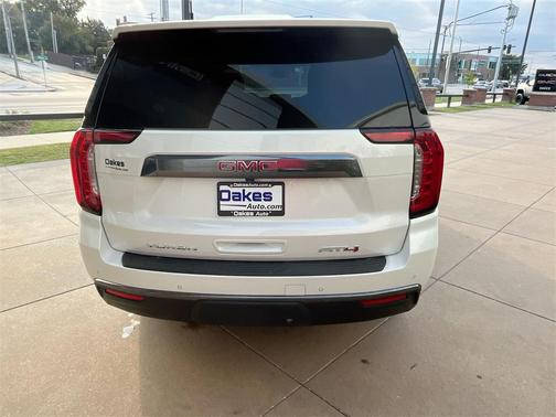 2023 GMC Yukon 4WD AT4