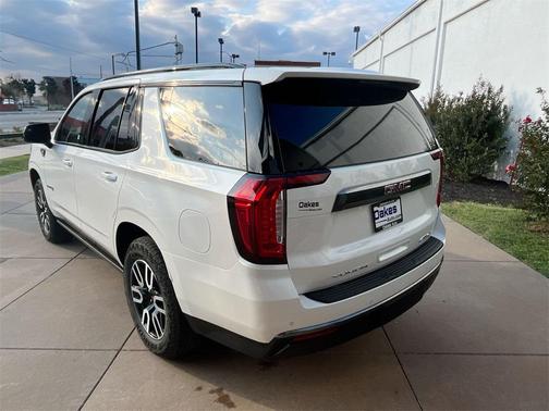 2023 GMC Yukon 4WD AT4