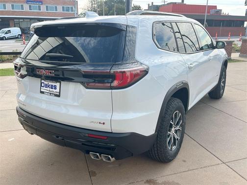 2026 GMC Acadia AWD AT4