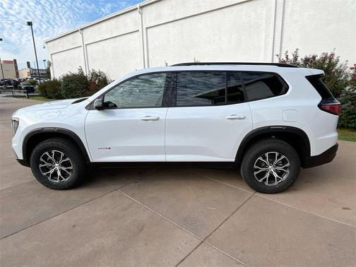 2026 GMC Acadia AWD AT4