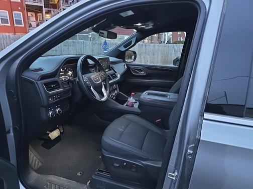 2024 GMC Yukon XL SLE