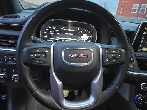 2024 GMC Yukon XL SLE