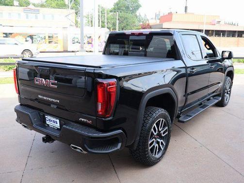 Onyx Black 2023 GMC Sierra 1500 AT4