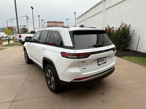 2022 Jeep Grand Cherokee 4xe Base