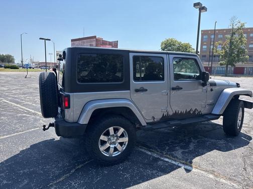 2013 Jeep Wrangler Unlimited Sahara