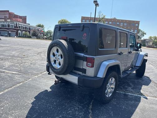 2013 Jeep Wrangler Unlimited Sahara