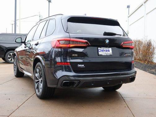 2022 BMW X5 M50i