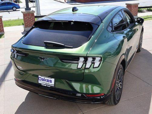 ERUPTION GREEN METALLIC 2024 Ford Mustang Mach-E Premium