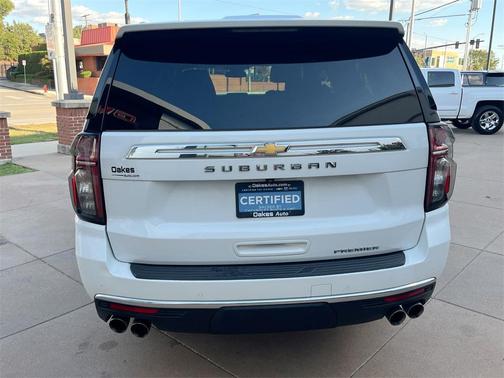 2023 Chevrolet Suburban Premier