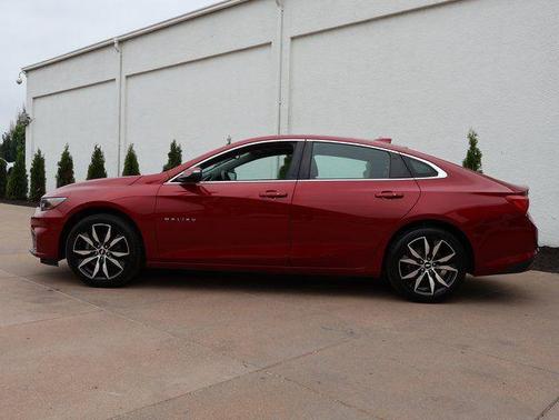 Cajun Red Tintcoat 2018 Chevrolet Malibu LT