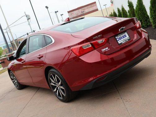 Cajun Red Tintcoat 2018 Chevrolet Malibu LT