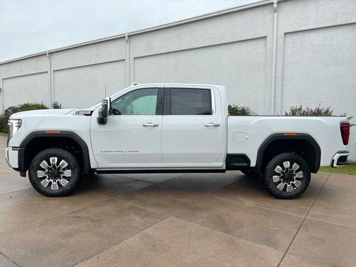 2025 GMC Sierra 2500 Denali