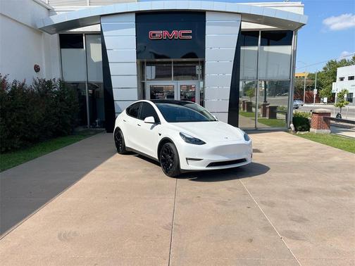 2023 Tesla Model Y Long Range Dual Motor All-Wheel Drive