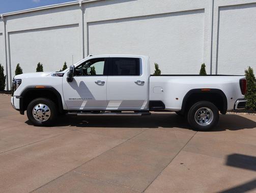 Summit White 2026 GMC Sierra 3500 Denali