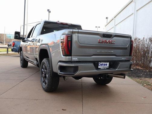 2026 GMC Sierra 2500 AT4