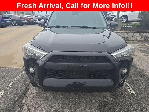 Midnight Black Metallic 2020 Toyota 4Runner SR5
