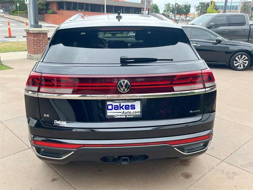 2024 Volkswagen Atlas Cross Sport 2.0T SE w/Technology 4MOTION