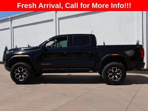 Onyx Black 2024 GMC Canyon AT4X