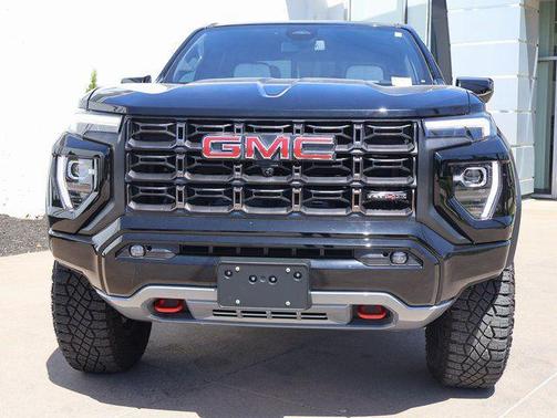 Onyx Black 2024 GMC Canyon AT4X