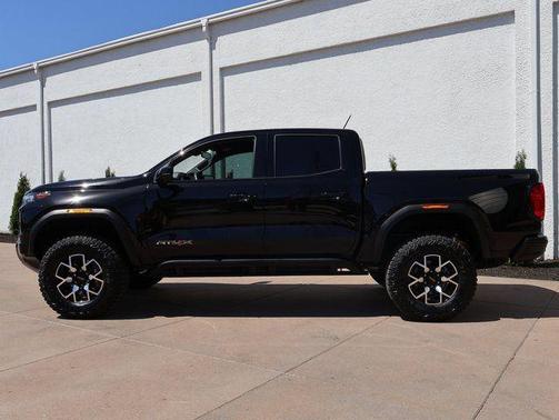 Onyx Black 2024 GMC Canyon AT4X