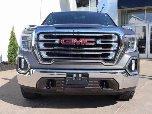 Smokey Quartz Metallic 2019 GMC Sierra 1500 SLT