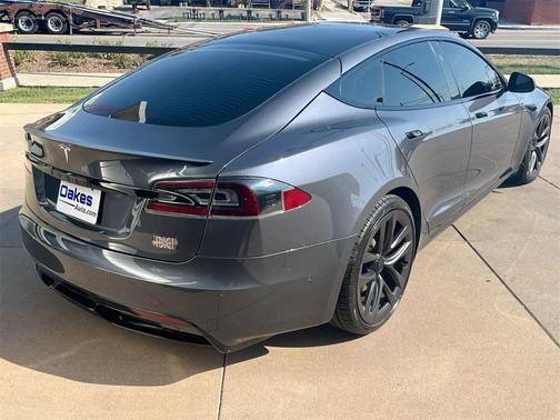 2021 Tesla Model S Plaid