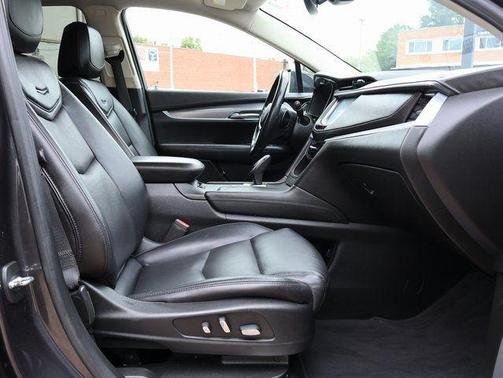 Dark Granite Metallic 2018 Cadillac XT5 Luxury