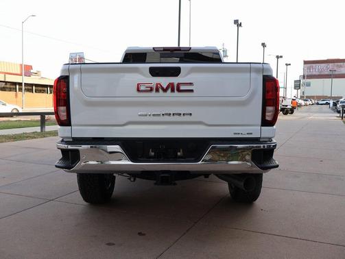 2026 GMC Sierra 2500 SLE