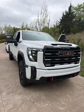 Summit White 2026 GMC Sierra 2500 AT4