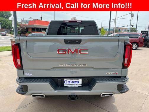 2025 GMC Sierra 1500 AT4