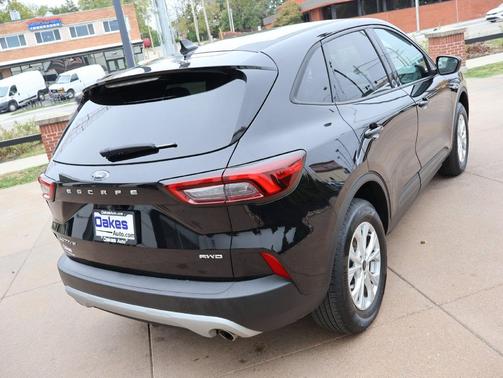 Black Metallic 2025 Ford Escape Active