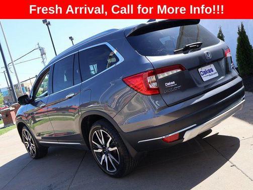 Modern Steel Metallic 2019 Honda Pilot Elite