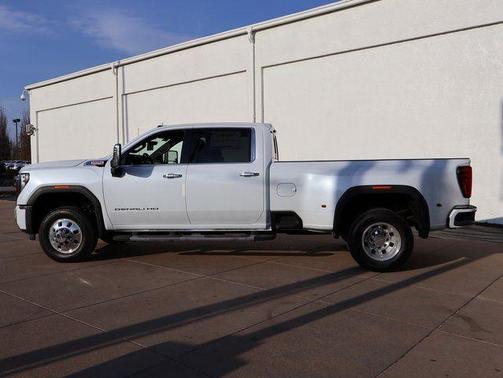 Glacier White Tricoat 2026 GMC Sierra 3500 Denali