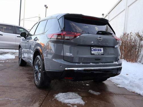 2024 Nissan Rogue Platinum