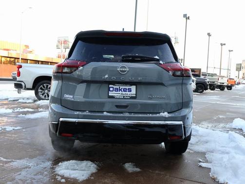 2024 Nissan Rogue Platinum