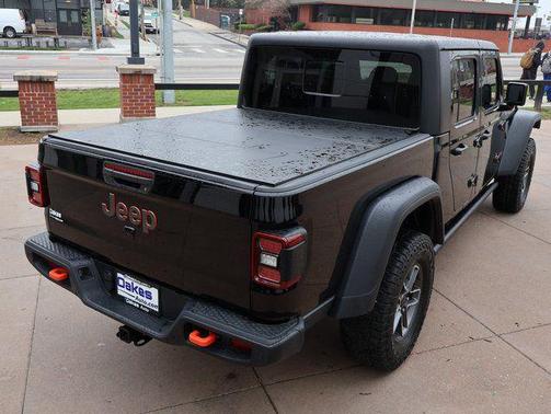 Black Clearcoat 2024 Jeep Gladiator Mojave